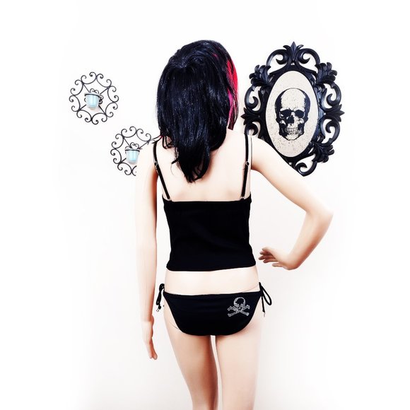 Lace Up Spaghetti Strap Top - Picture 3 of 4